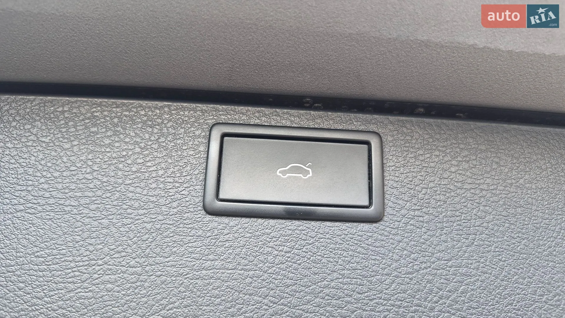 2022 Volkswagen Multivan - мініатюра 22