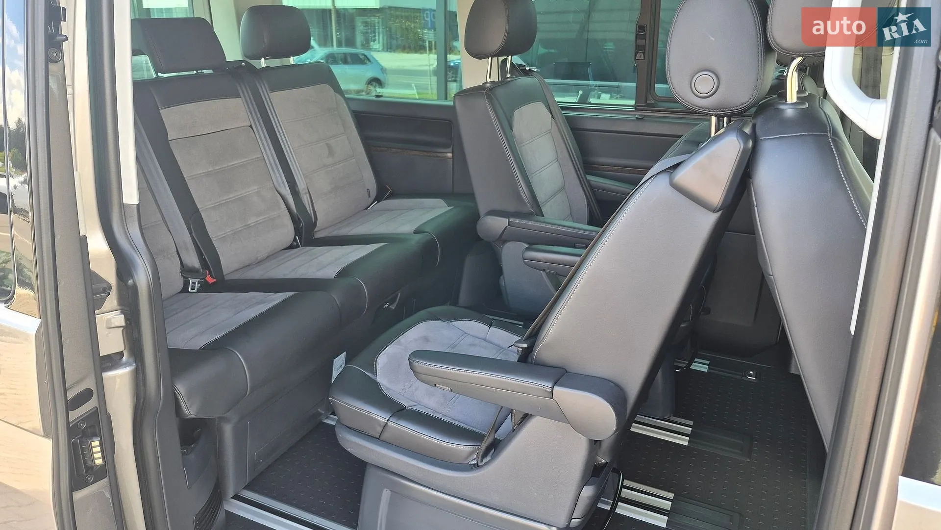 2022 Volkswagen Multivan - мініатюра 23