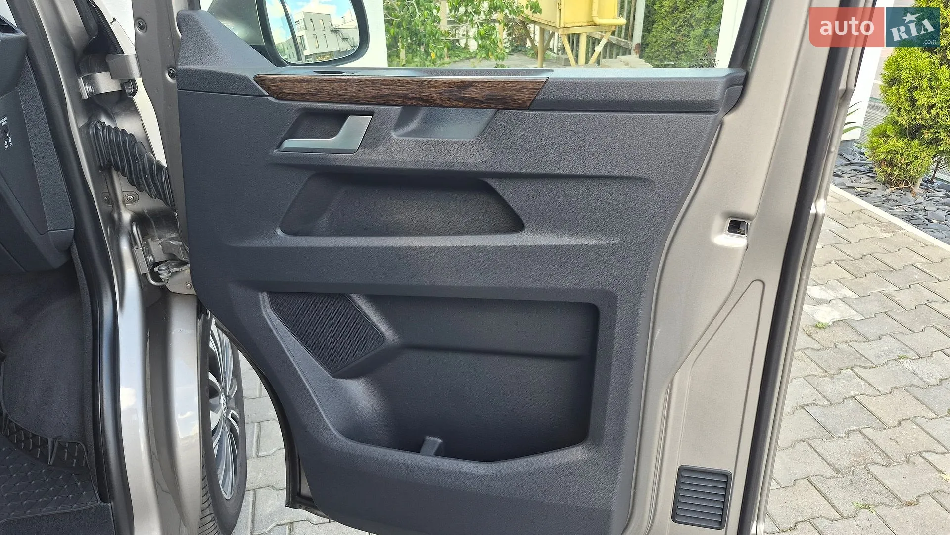 2022 Volkswagen Multivan - мініатюра 30