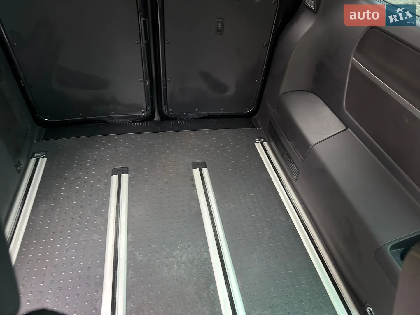 2021 Volkswagen Transporter - мініатюра 16