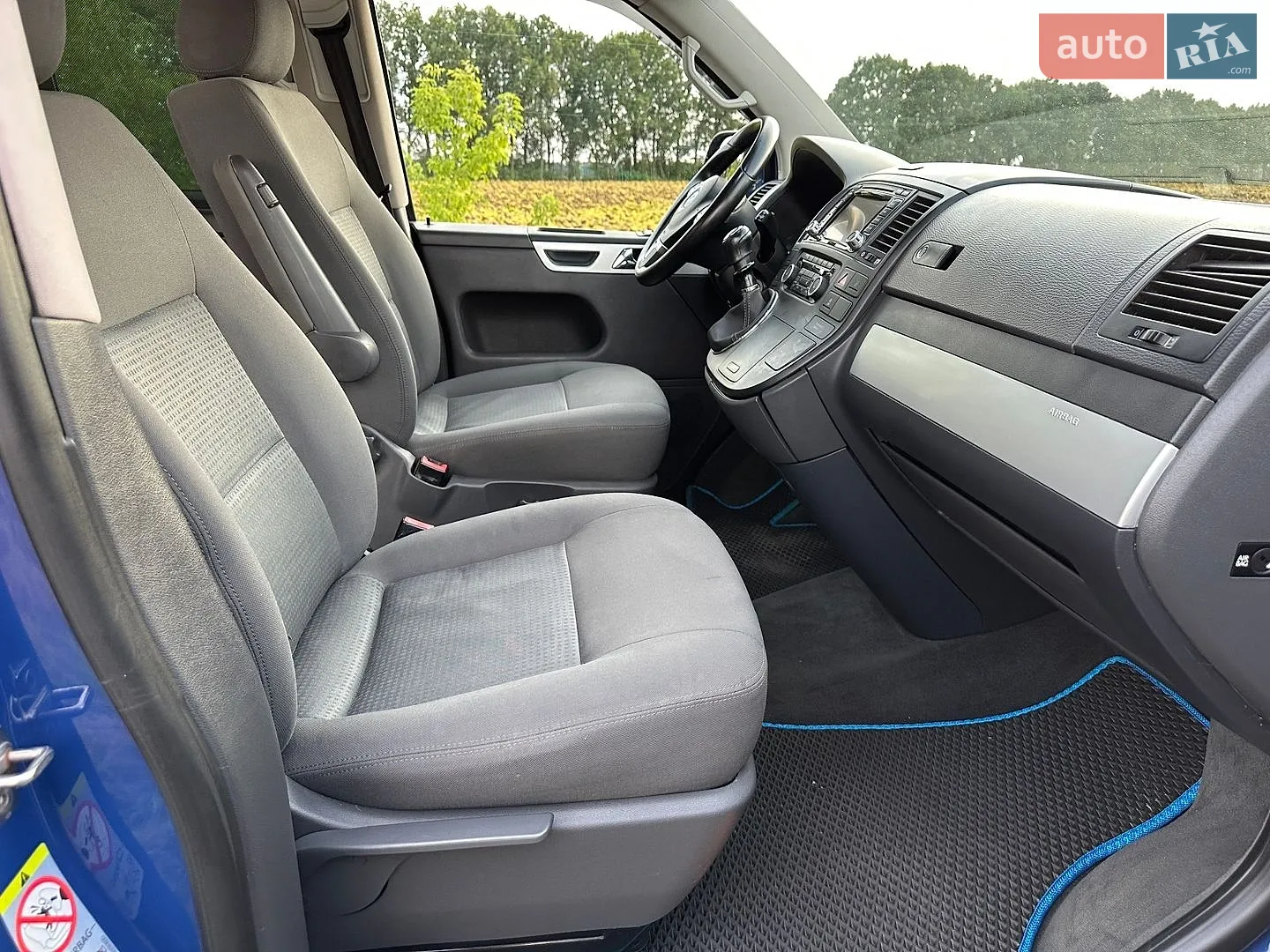 2011 Volkswagen Multivan - мініатюра 32