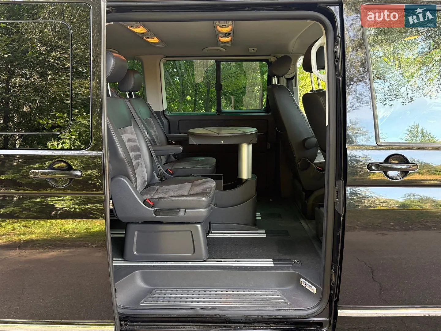 2012 Volkswagen Multivan - мініатюра 31
