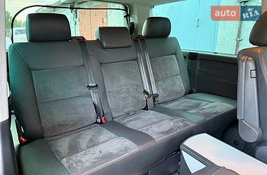 Минивэн Volkswagen Multivan 2015 в Киеве
