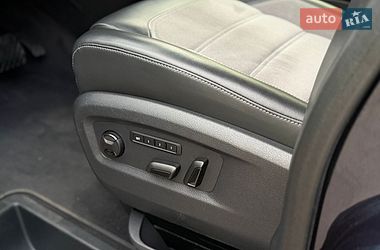 Минивэн Volkswagen Multivan 2020 в Луцке