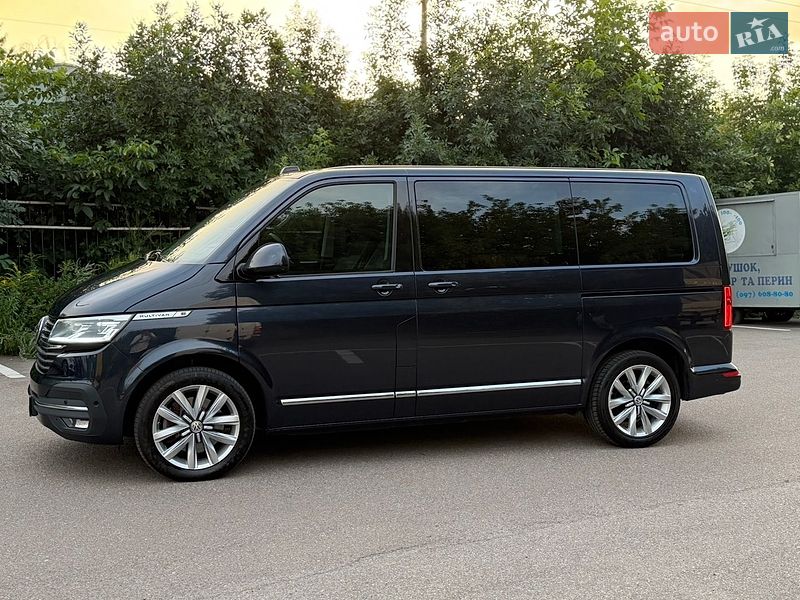 Минивэн Volkswagen Multivan 2020 в Луцке