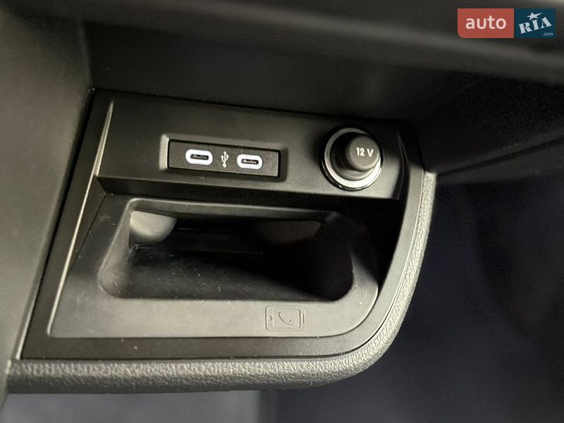 Минивэн Volkswagen Multivan 2020 в Луцке