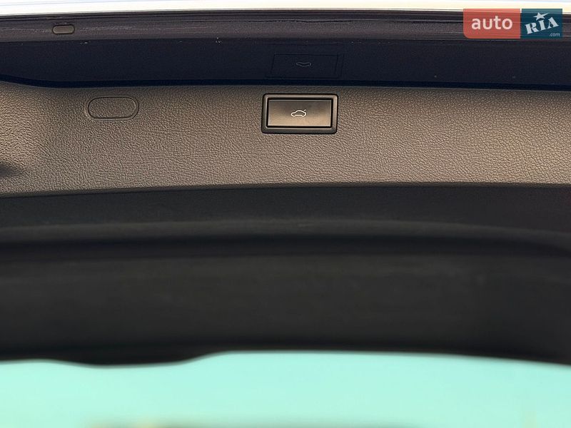 Минивэн Volkswagen Multivan 2020 в Луцке