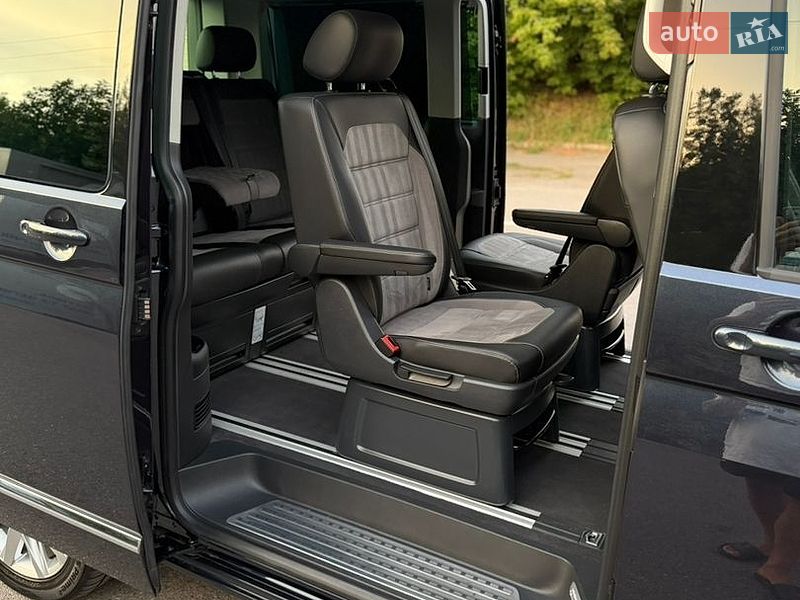 Минивэн Volkswagen Multivan 2020 в Луцке