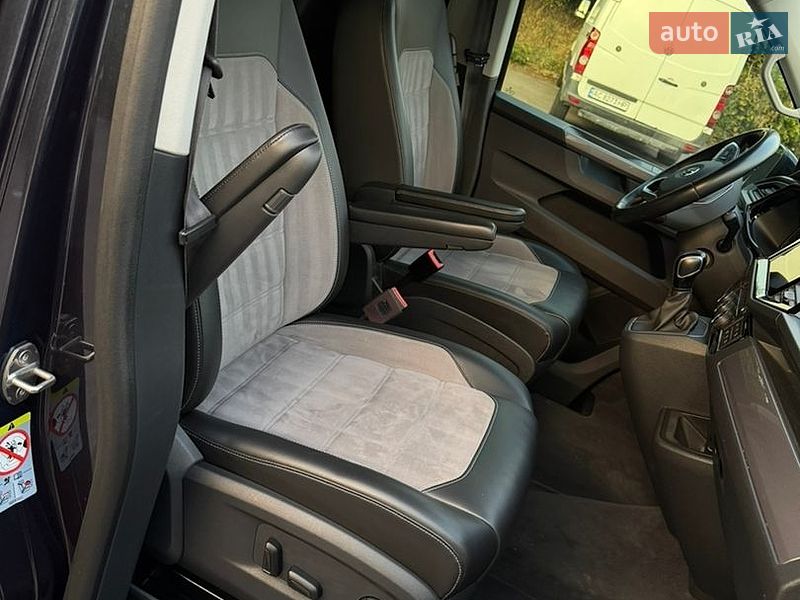 Минивэн Volkswagen Multivan 2020 в Луцке