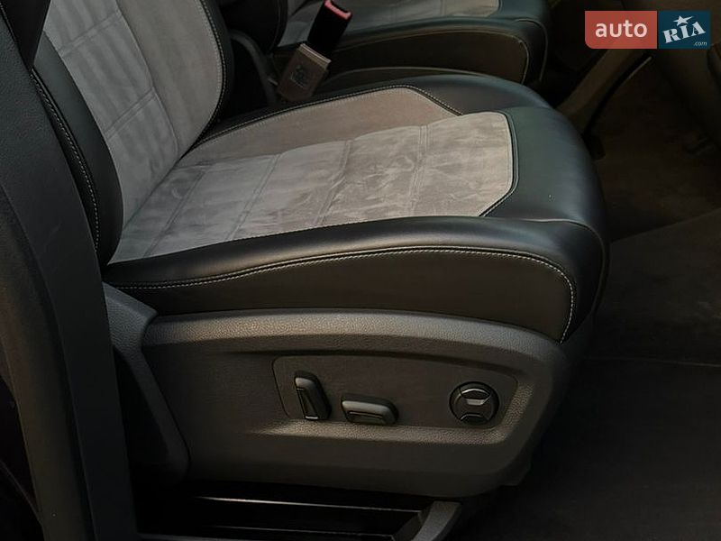 Минивэн Volkswagen Multivan 2020 в Луцке