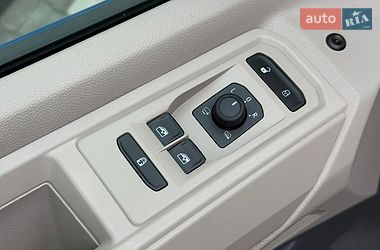 Мінівен Volkswagen Multivan 2022 в Хмельницькому