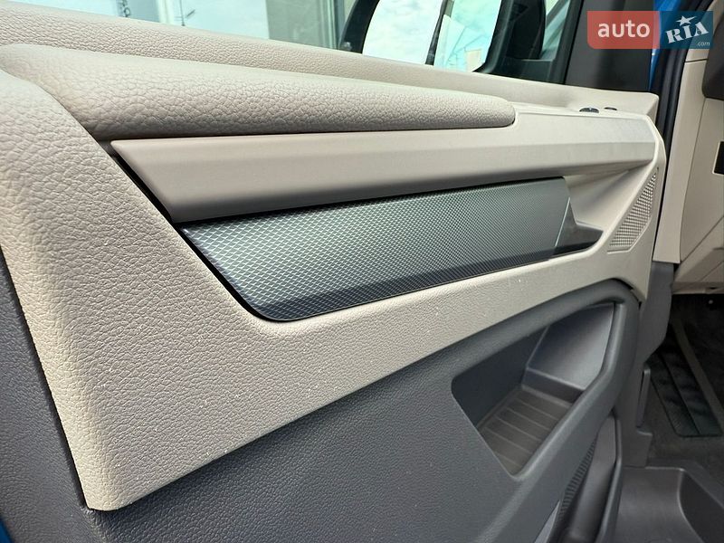 Мінівен Volkswagen Multivan 2022 в Хмельницькому