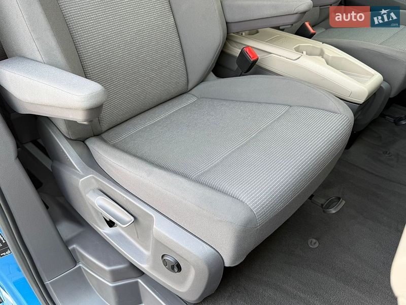 Мінівен Volkswagen Multivan 2022 в Хмельницькому