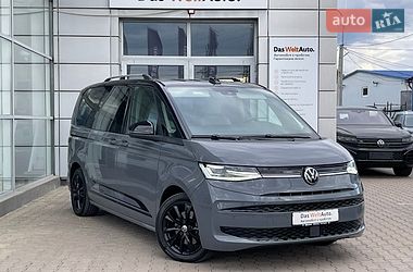 Мінівен Volkswagen Multivan 2022 в Чернівцях