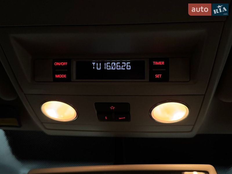 Минивэн Volkswagen Multivan 2013 в Виннице