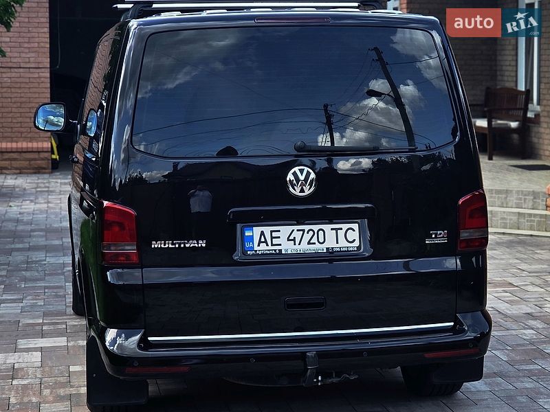 Мінівен Volkswagen Multivan 2014 в Дніпрі