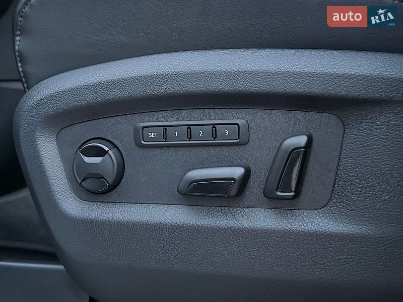 Мінівен Volkswagen Multivan 2019 в Києві