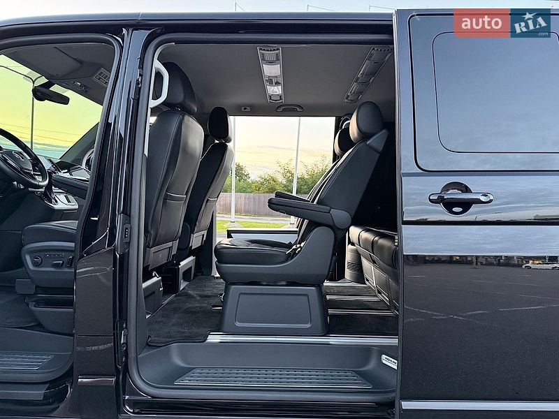 Мінівен Volkswagen Multivan 2019 в Києві