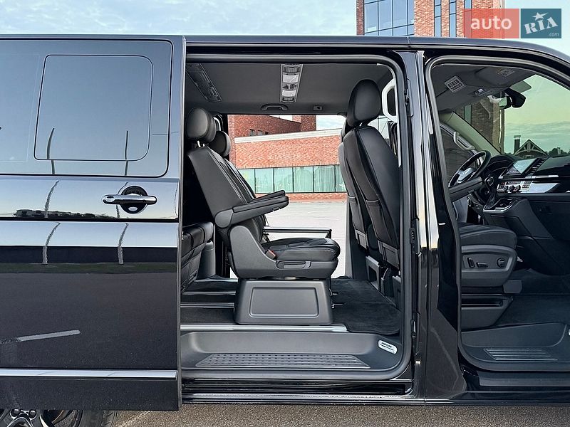 Мінівен Volkswagen Multivan 2019 в Києві
