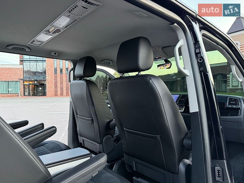 Мінівен Volkswagen Multivan 2019 в Києві