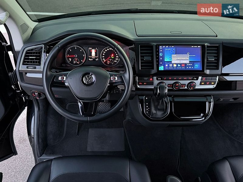 Мінівен Volkswagen Multivan 2019 в Києві
