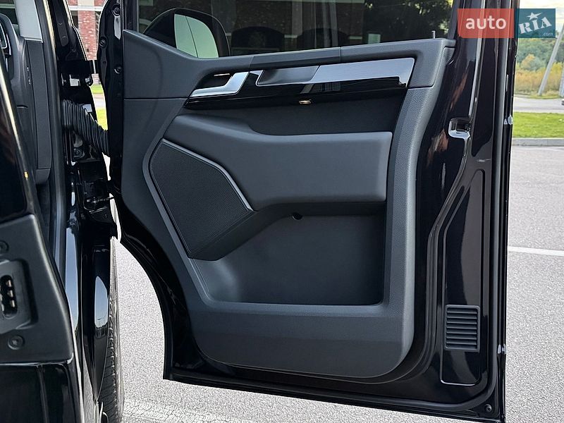 Мінівен Volkswagen Multivan 2019 в Києві