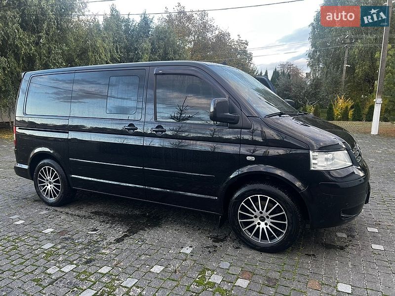 Минивэн Volkswagen Multivan 2007 в Софиевской Борщаговке