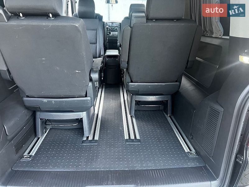 Минивэн Volkswagen Multivan 2007 в Софиевской Борщаговке