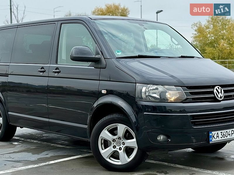Минивэн Volkswagen Multivan 2013 в Киеве