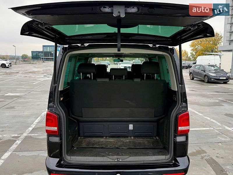 Минивэн Volkswagen Multivan 2013 в Киеве