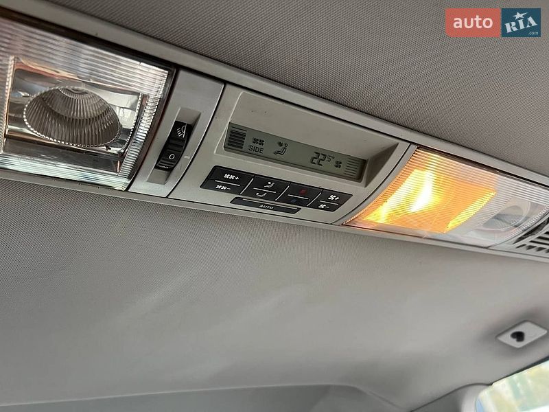 Минивэн Volkswagen Multivan 2008 в Киеве