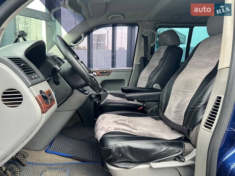 Минивэн Volkswagen Multivan 2008 в Киеве