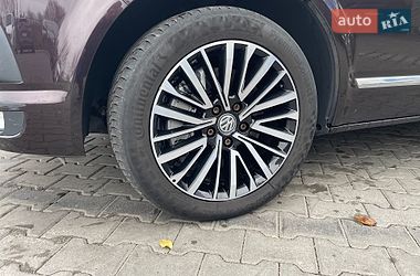 Минивэн Volkswagen Multivan 2016 в Луцке
