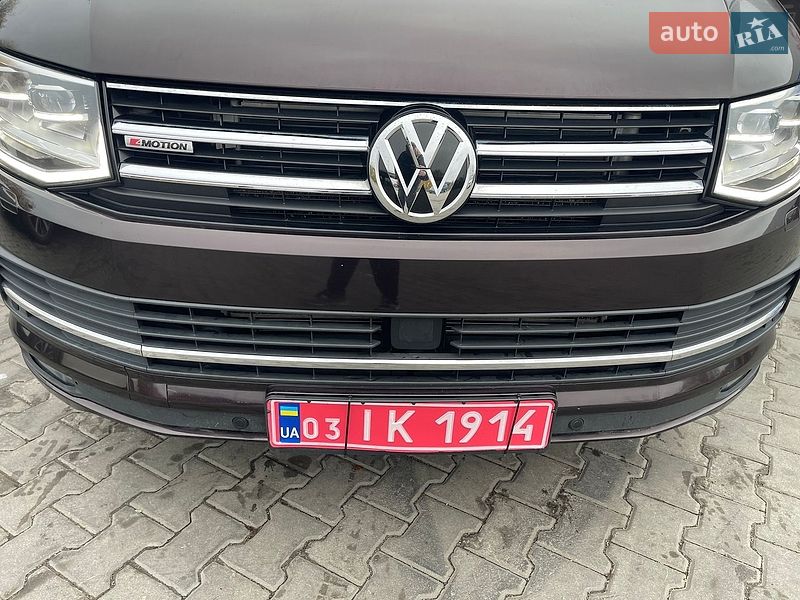 Минивэн Volkswagen Multivan 2016 в Луцке