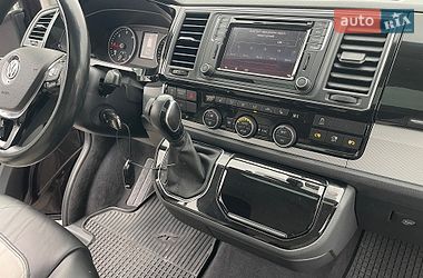 Минивэн Volkswagen Multivan 2016 в Луцке