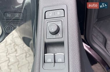 Минивэн Volkswagen Multivan 2016 в Луцке