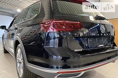 Универсал Volkswagen Passat Alltrack 2019 в Киеве