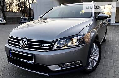 Універсал Volkswagen Passat Alltrack 2013 в 