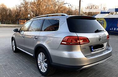 Універсал Volkswagen Passat Alltrack 2013 в 