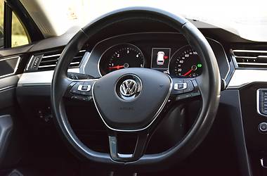 Універсал Volkswagen Passat Alltrack 2016 в 