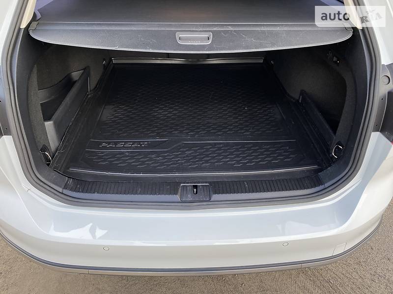 Універсал Volkswagen Passat Alltrack 2016 в Рівному