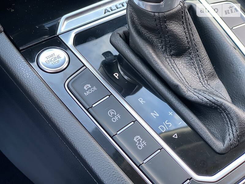 Універсал Volkswagen Passat Alltrack 2016 в Рівному