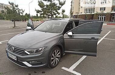 Універсал Volkswagen Passat Alltrack 2017 в Миколаєві