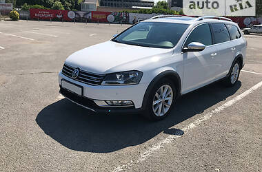 Универсал Volkswagen Passat Alltrack 2013 в Ивано-Франковске