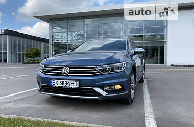 Универсал Volkswagen Passat Alltrack 2017 в Ровно