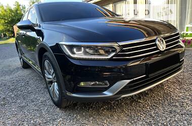 Универсал Volkswagen Passat Alltrack 2017 в Мукачево