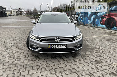 Универсал Volkswagen Passat Alltrack 2018 в Дрогобыче