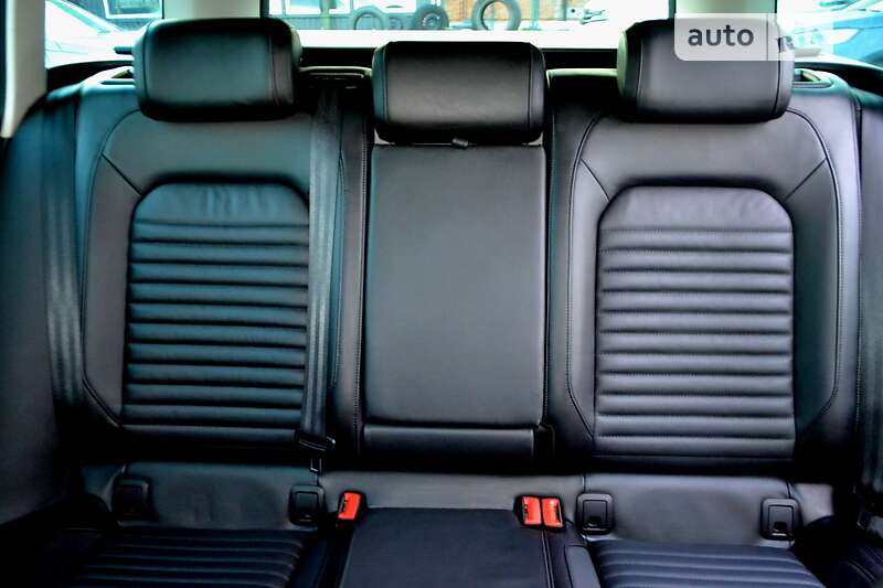 Универсал Volkswagen Passat Alltrack 2018 в Хмельницком
