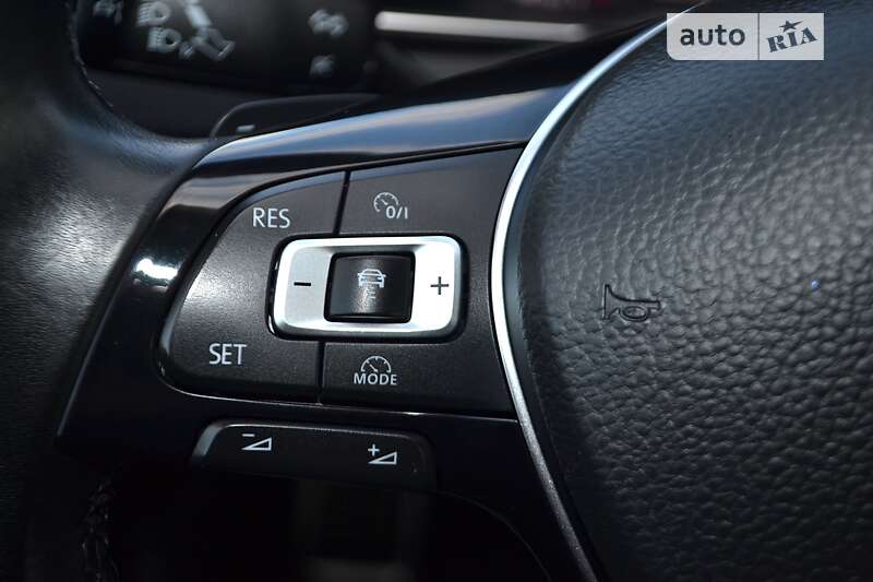 Универсал Volkswagen Passat Alltrack 2018 в Хмельницком