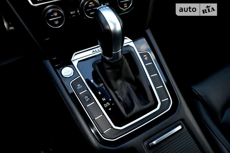 Универсал Volkswagen Passat Alltrack 2018 в Хмельницком